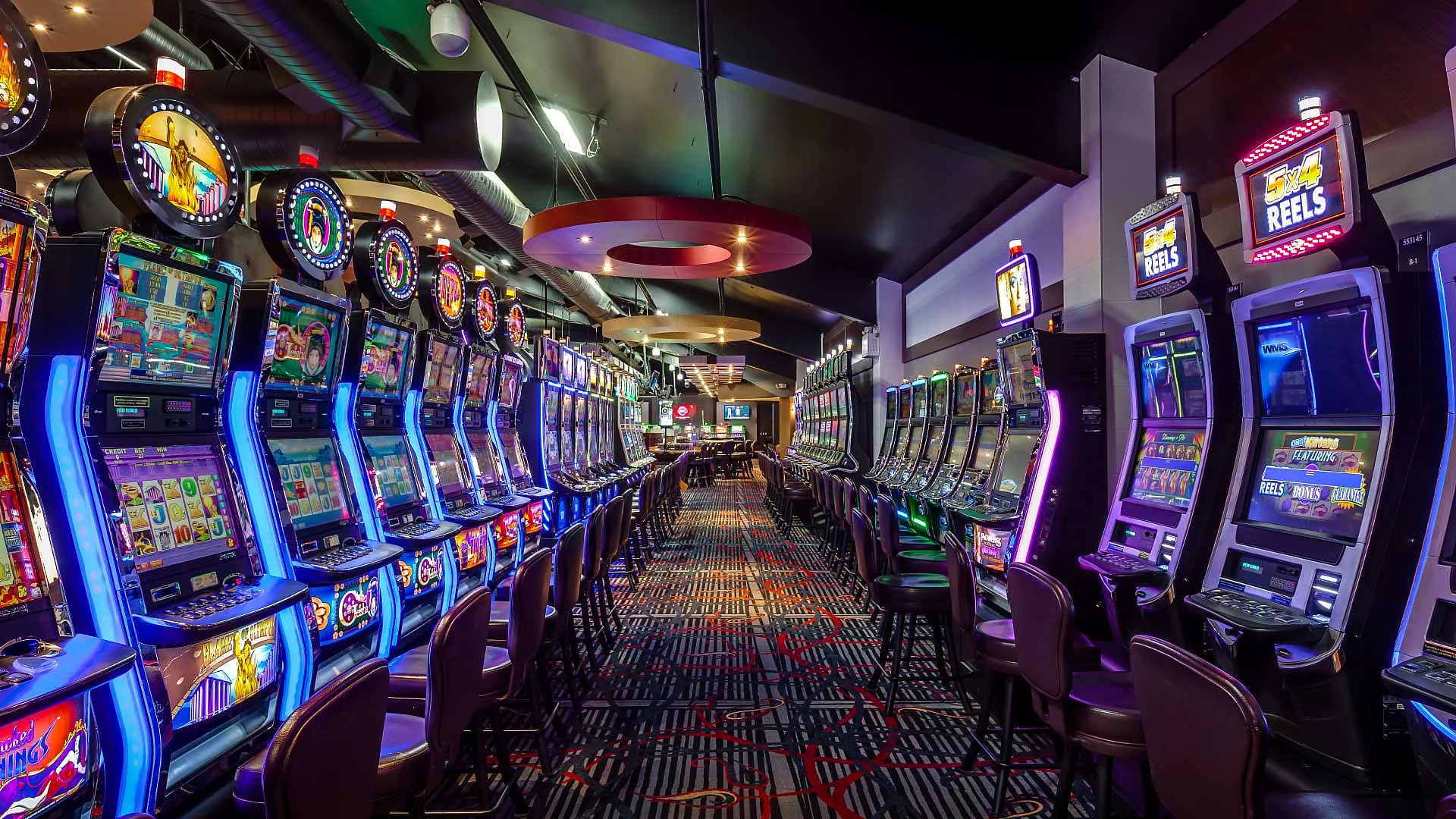 Slots and VLTs at Century Casino Edmonton
